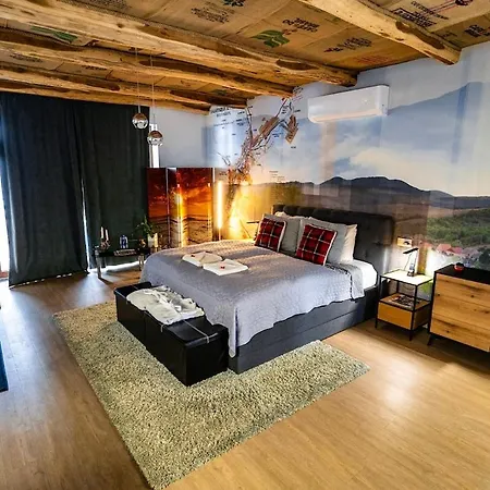 Fenyoliget - Naszutas Lakosztaly Appartement *